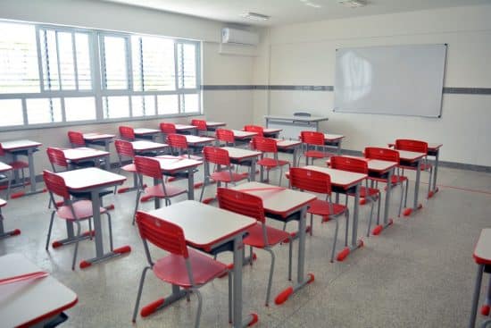 ESCOLA fg I sala de aula 550x367 1 » Gnews Bahia