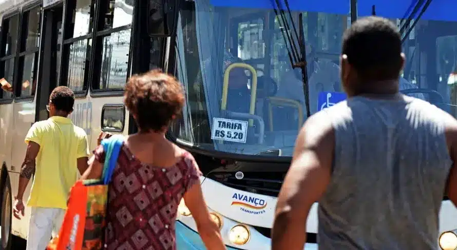 Agerba estende contratos com empresas de onibus » Gnews Bahia