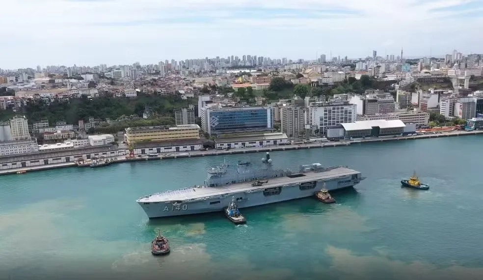 NAVIO DE GUERRA BRASILEIRO &raquo; Gnews Bahia