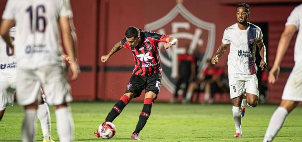 178255com time principal vitoria bate o bahia de feira e assume a vice lideranca do baiano 3 &raquo; Gnews Bahia