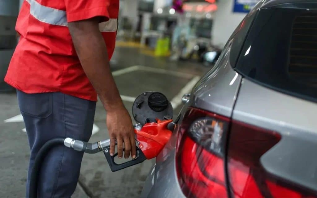 CARRO ABASTECENDO » Gnews Bahia