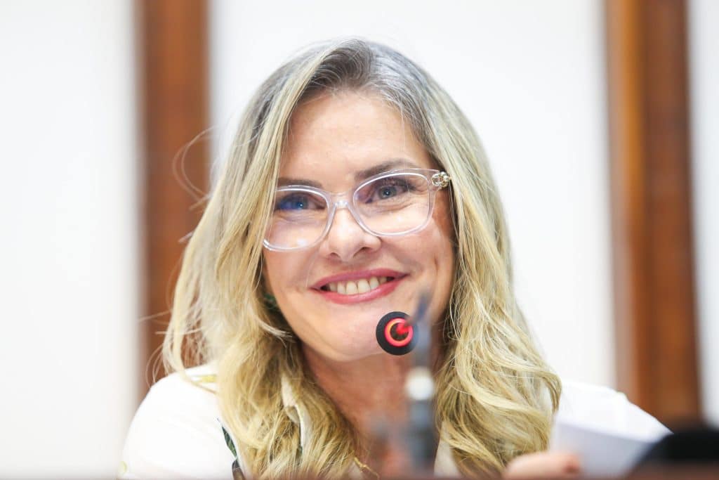 IVANA SORRINDO &raquo; Gnews Bahia