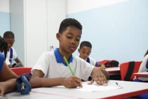 MENINO NA ESCOLA &raquo; Gnews Bahia