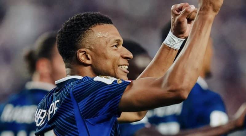 184362com dois gols de mbappe franca goleia iraque em jogo interrompido por tempestade 3 » Gnews Bahia