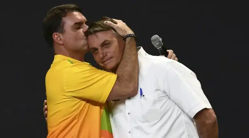 bolsonaro recebera visitas de flavio nora e neta n0139194900202606121031 ScaleDownProportional » Gnews Bahia