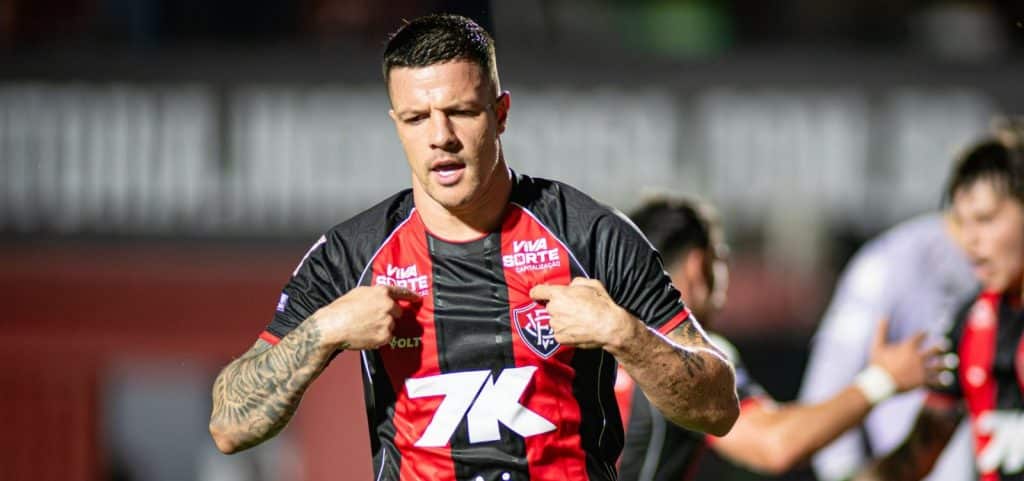 185507kayzer faz valer a lei do ex e o vitoria bate o vasco na volta do brasileirao 3 » Gnews Bahia