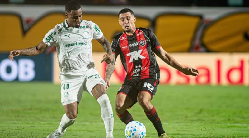 186122vitoria sofre com duas expulsoes e e goleado pelo palmeiras no barradao 3 &raquo; Gnews Bahia