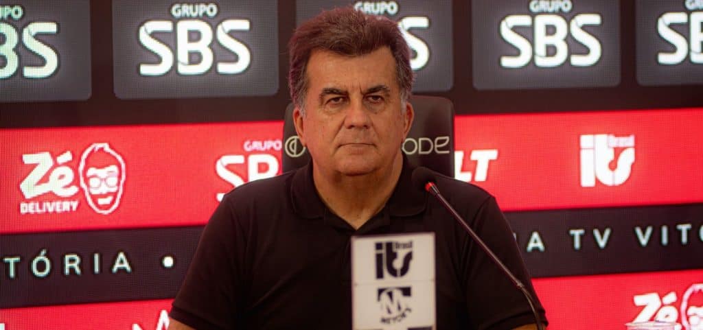 186124em protesto contra arbitragem fabio mota cancela entrevistas de tecnico e atletas do vitoria 3 &raquo; Gnews Bahia