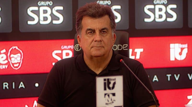 186124em protesto contra arbitragem fabio mota cancela entrevistas de tecnico e atletas do vitoria 3 » Gnews Bahia