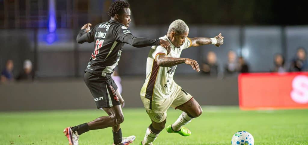 187384vitoria nao aproveita expulsao perde para o vasco e vai decidir vaga no barradao 3 &raquo; Gnews Bahia