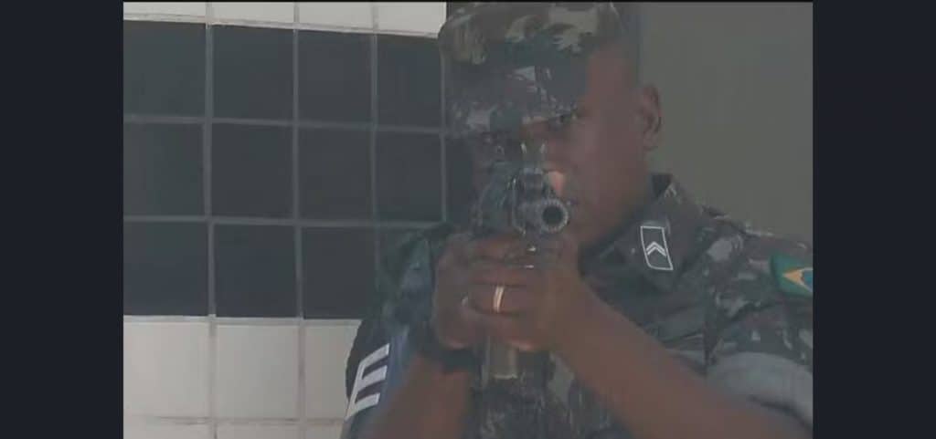 188272cabo do exercito e investigado por suposto fornecimento de municoes ao trafico em salvador 3 » Gnews Bahia