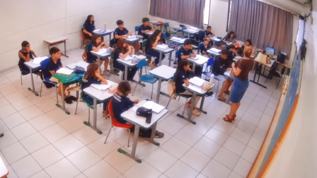 Aula Escolar Vista por Camera de Seguranca &raquo; Gnews Bahia